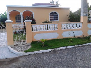 Kingston 17, Kingston / St. Andrew, Jamaica - House for Sale